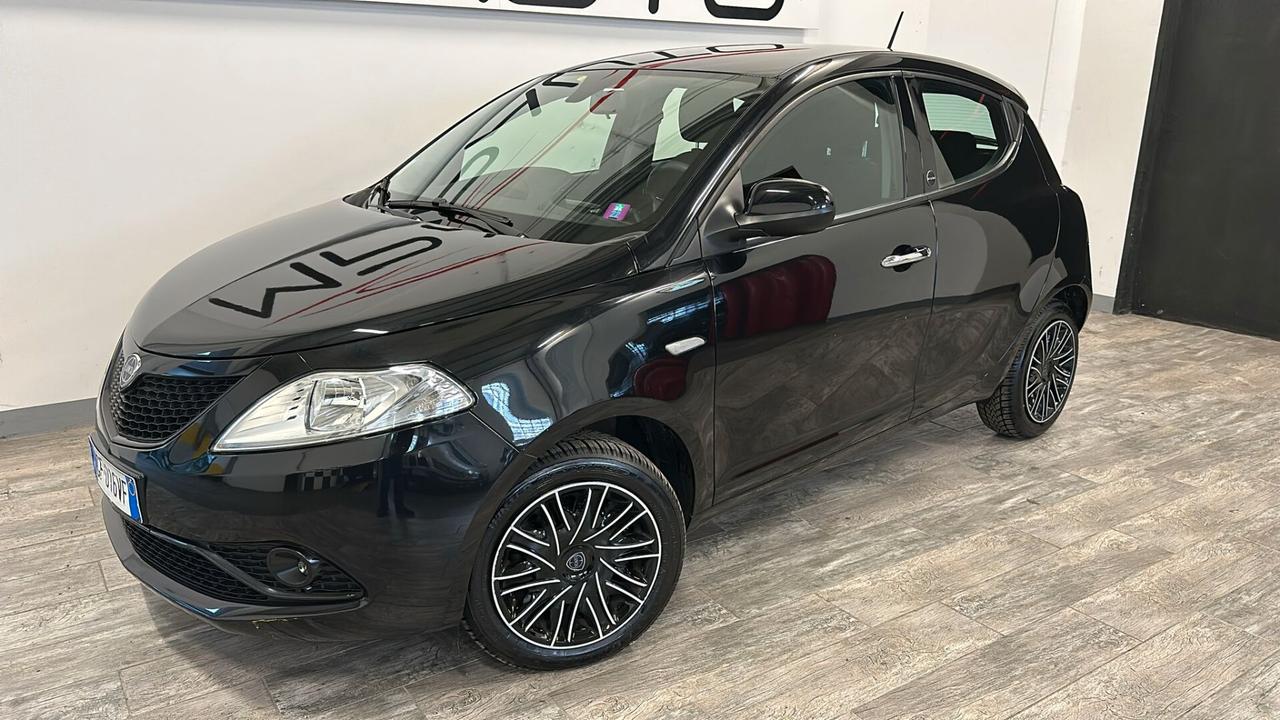 Lancia Ypsilon 1.0 FireFly 5 porte S&S Hybrid Maryne