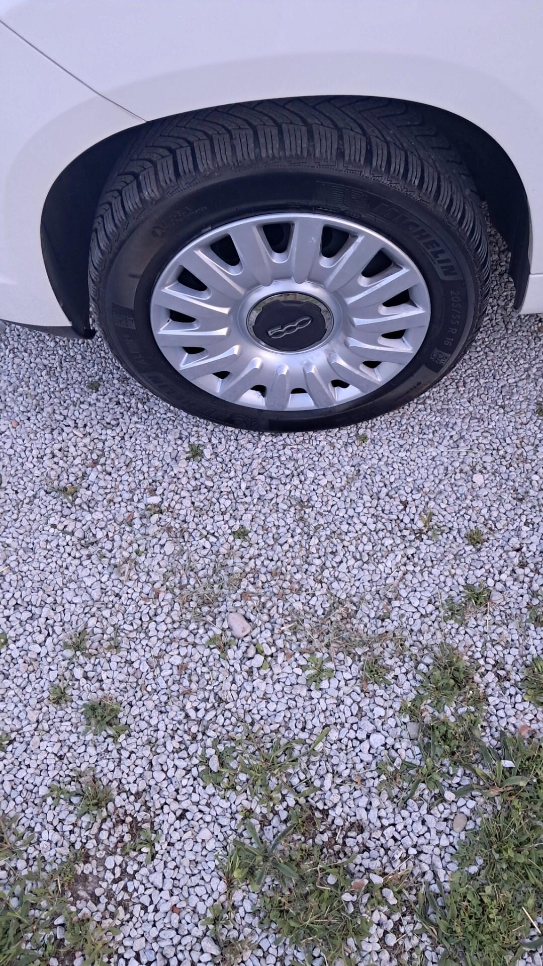 Fiat 500L 0.9 TwinAir Turbo Natural Power Pop Star