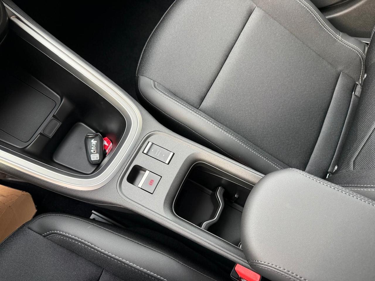 Jeep Avenger 1.2 Turbo 110 CV MHEV Longitude