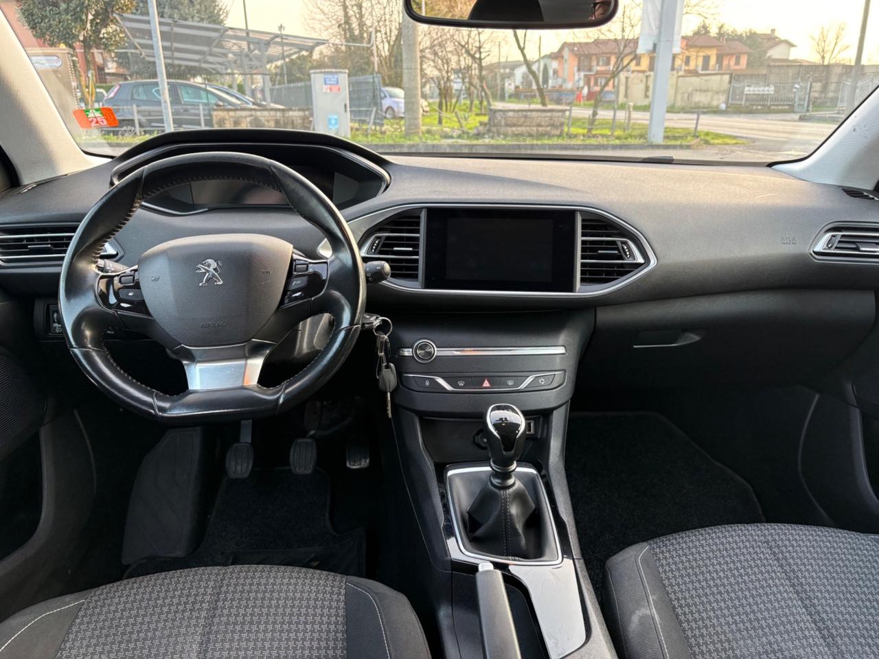 Peugeot 308 BlueHDi 130 S&S Allure