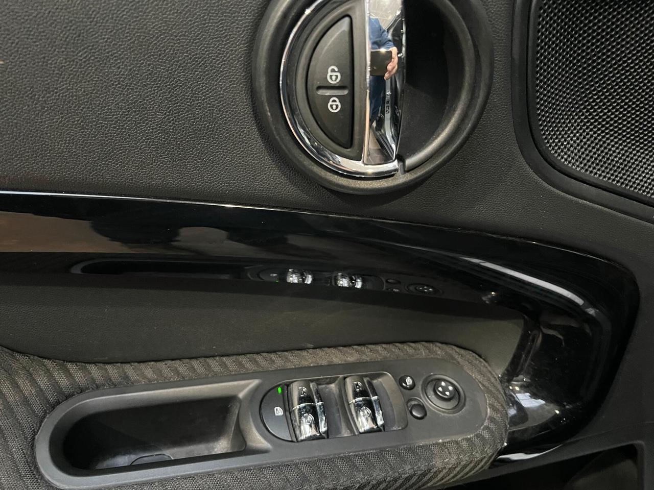 Mini Cooper D Countryman 2.0 Hype ALL4-UNICOPROPRIETARIO