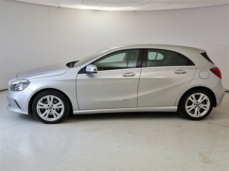 MERCEDES-BENZ A 200 d Automatic Business 5 PORTE