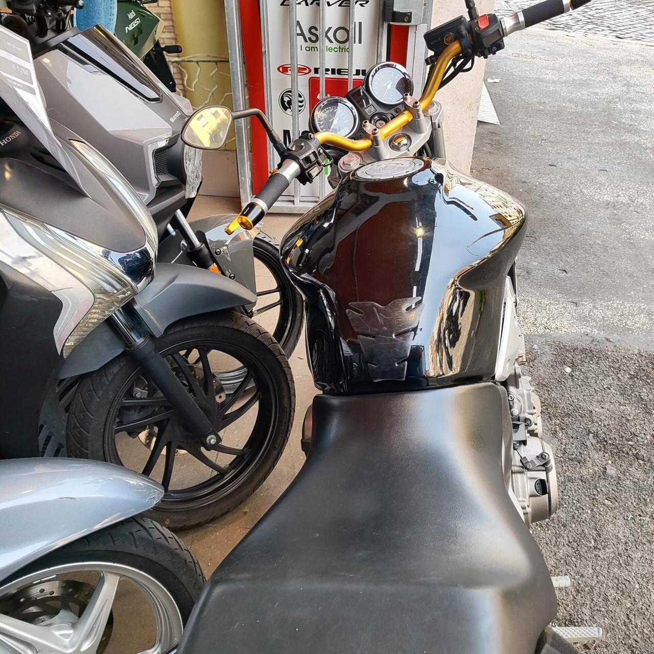 Honda Hornet 900 - 2003 - 41.660km GARANTITA