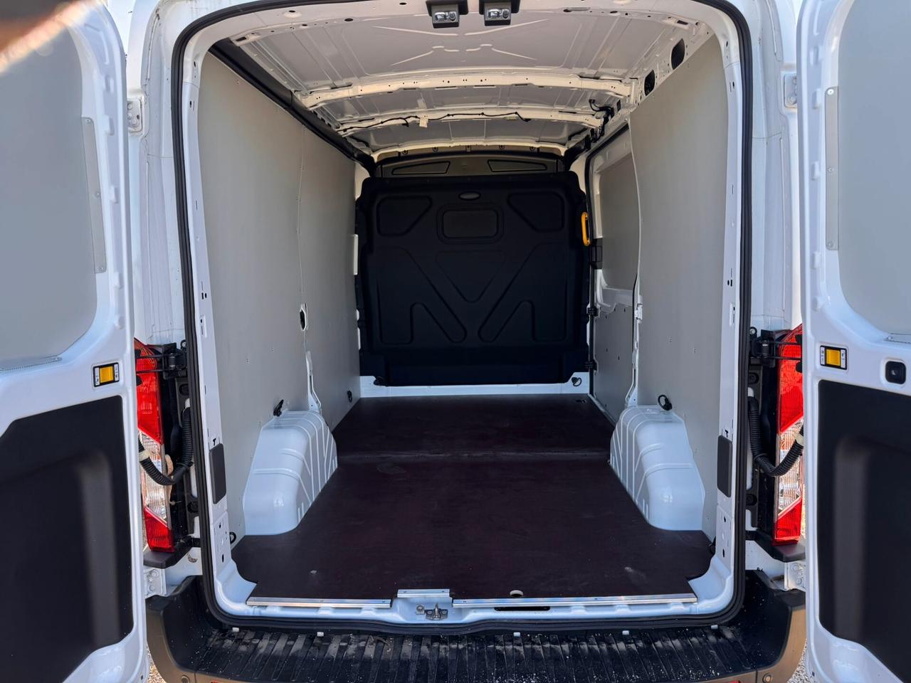 FORD TRANSIT LH2 2.0TDCI 130CV E6D-I 2024