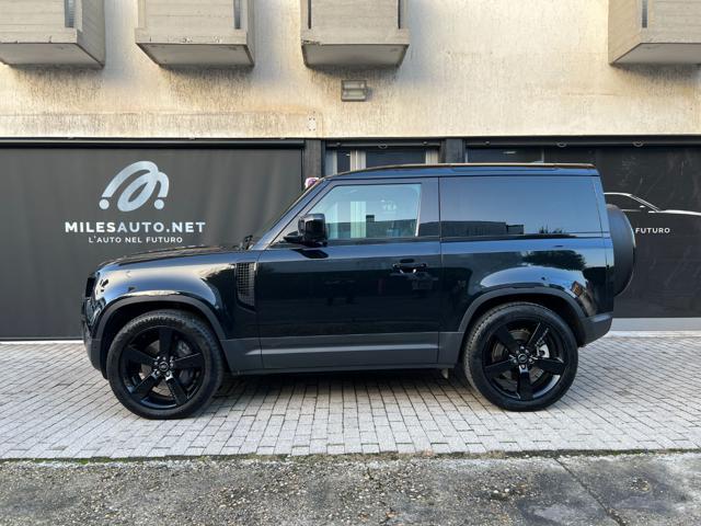 LAND ROVER Defender 90 3.0D I6 250 CV AWD Auto SE BLACK PACK