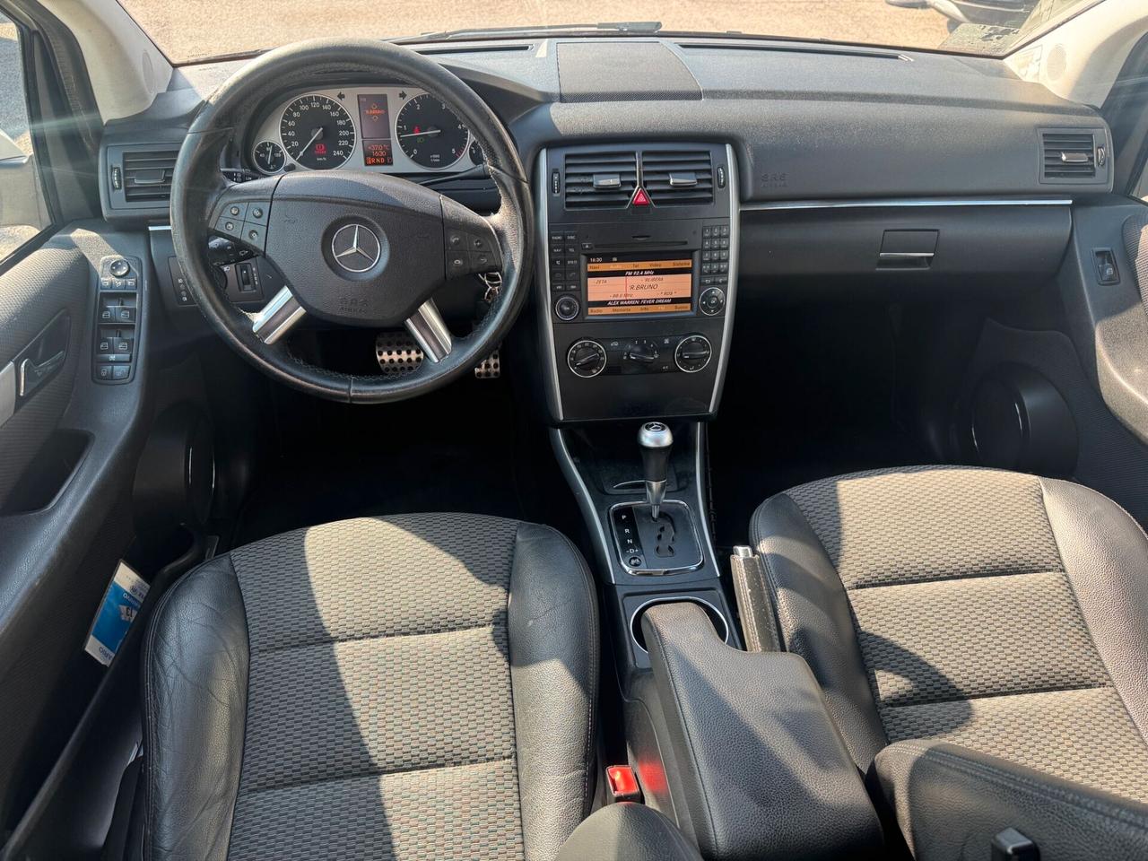 Mercedes-Benz B 200 T245 cdi Premium*AUTOMATIC*PELLE*NAVI*