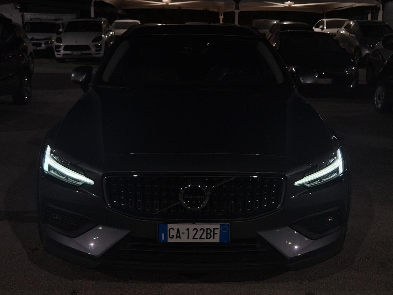 Volvo V60 Cross Country D4 AWD Geartronic Pro 2020