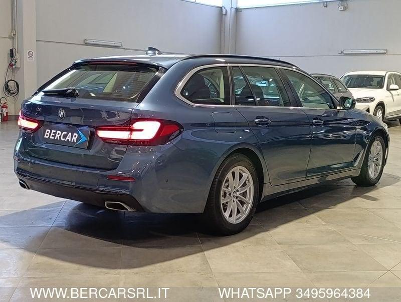 BMW Serie 5 520d 48V xDrive Business*LED*PACCHETTO LUCI*SEDILI IN PELLE*PDC*TELECAMERA*