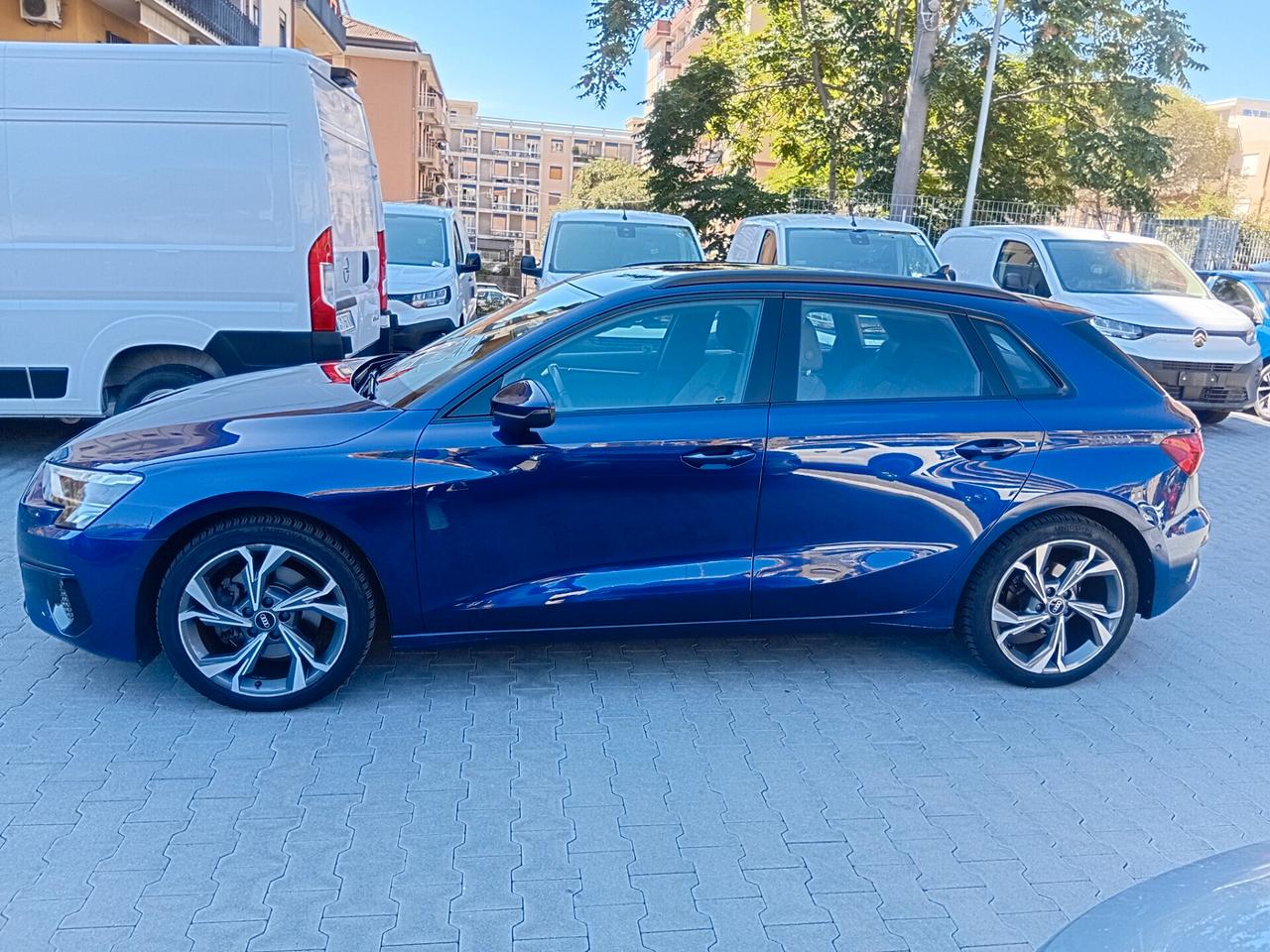 Audi A3 SPB 30 g-tron S tronic line edition + Blocksistem