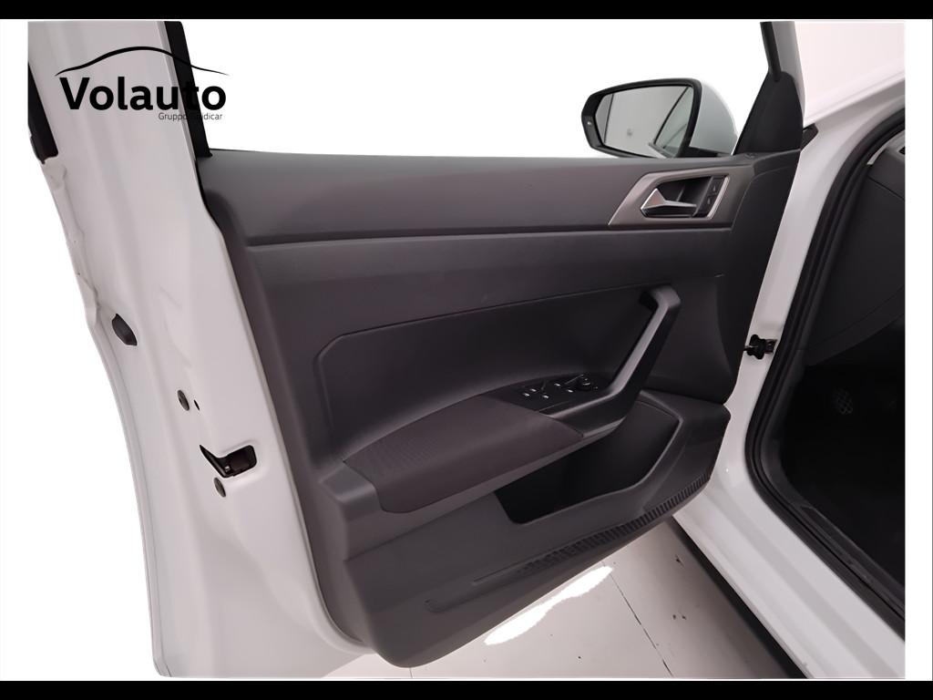 VOLKSWAGEN Polo VI 2017 - Polo 5p 1.0 tsi R-LINE 95cv