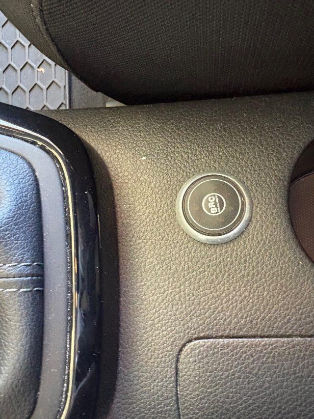 KIA Stonic 1.4 MPI GPL DELLA CASA OK NEOPATENTAI FARI FENDI