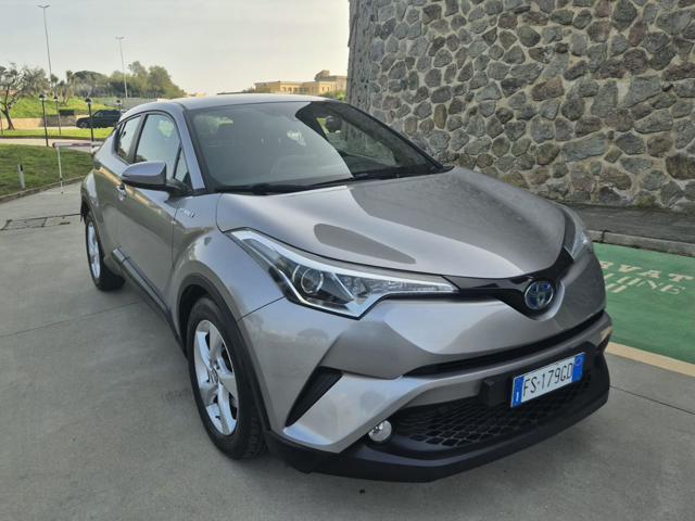 TOYOTA C-HR 1.8 Hybrid E-CVT Business