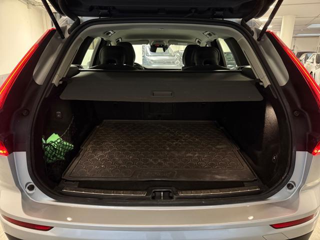 VOLVO XC60 B4 (d) AWD Geartronic Business