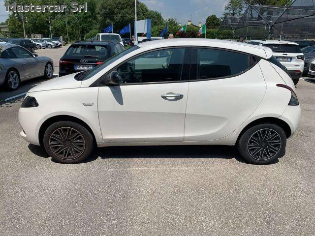 LANCIA Ypsilon Ypsilon 1.0 firefly hybrid Gold s - GL546CZ