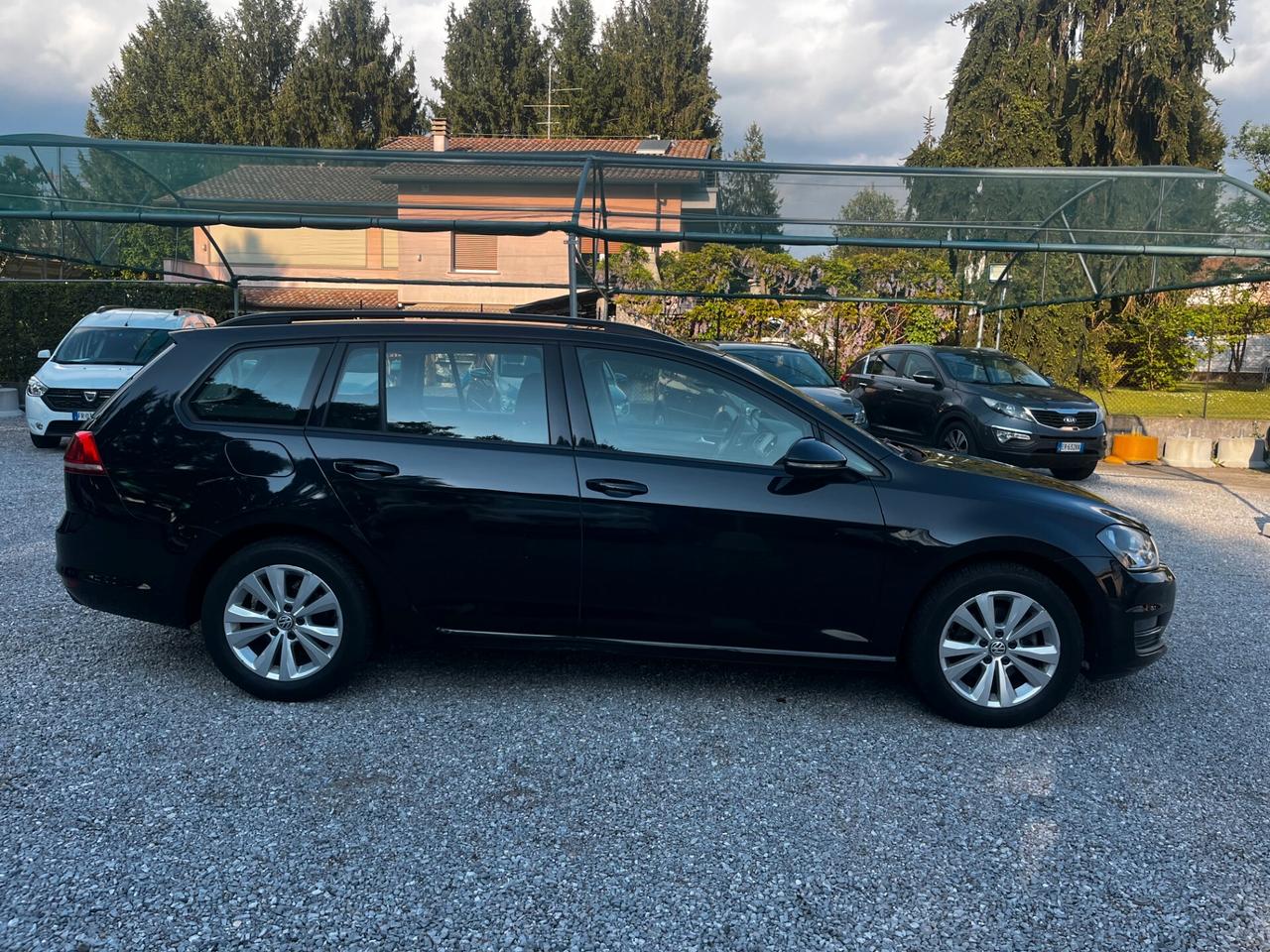 Volkswagen Golf Variant 1.6 TDI 110 CV DSG Comfortline BlueMotion Tech.