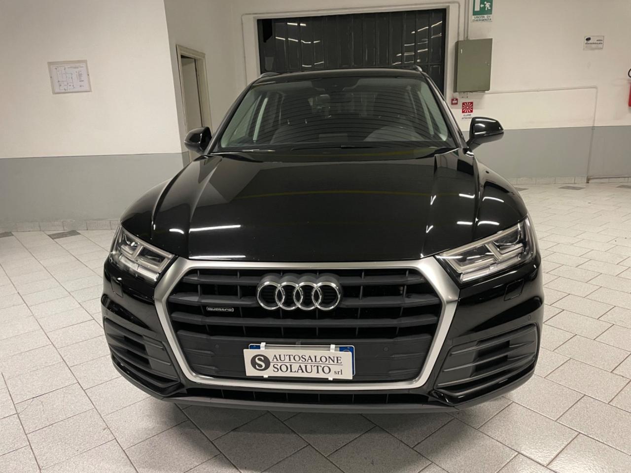 Audi Q5 2.0 TDI quattro S tronic Business Led Navy