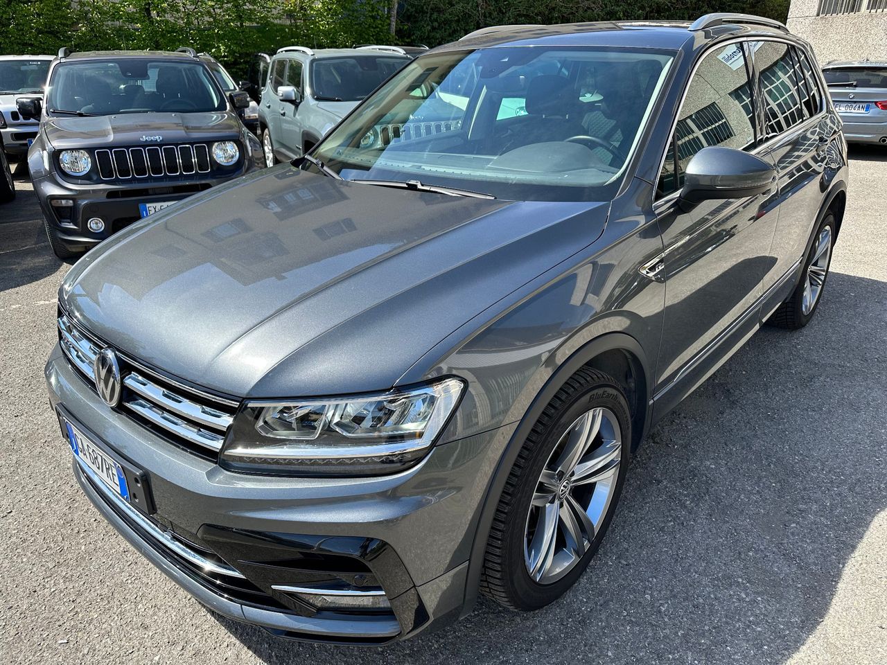 Volkswagen Tiguan 2.0 TDI SCR 4MOTION R-LINE