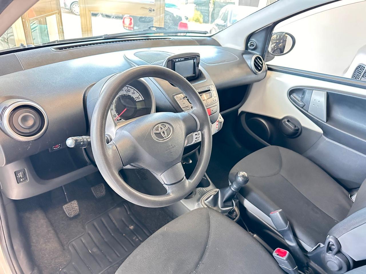 Toyota Aygo 1.0 12V VVT-i 5 porte Lounge Connect