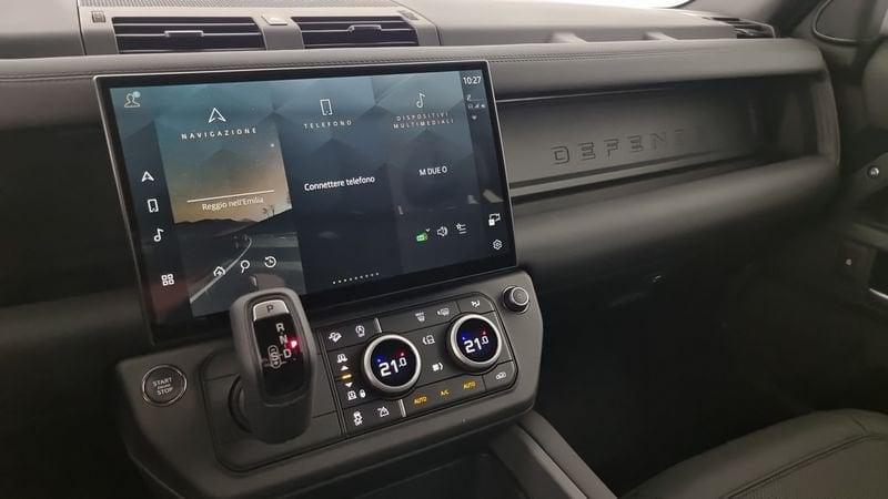 Land Rover Defender D200 AWD Auto 110 X-Dynamic SE