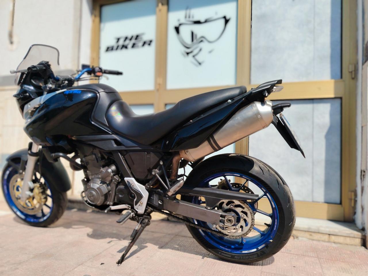 Aprilia Pegaso 650 Strada 35 kw akrapovic
