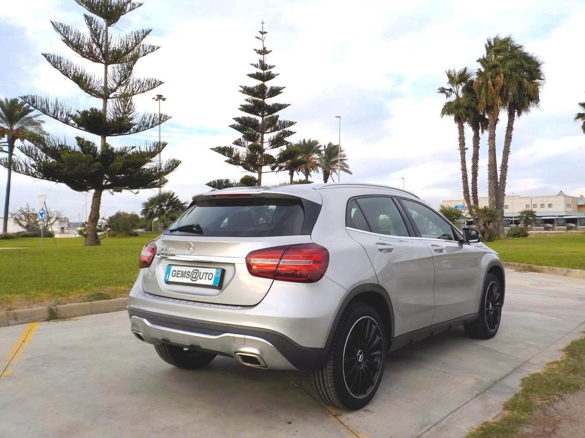 Mercedes-benz GLA 200 d Business