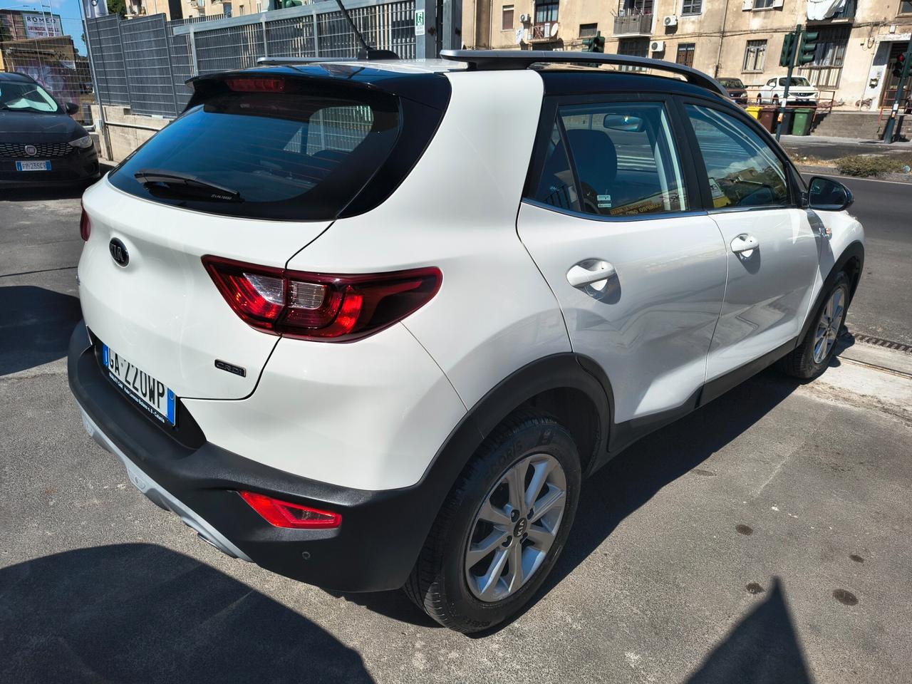 KIA STONIC 1.6 DIESEL UNICOPROPRIETARIO 2020