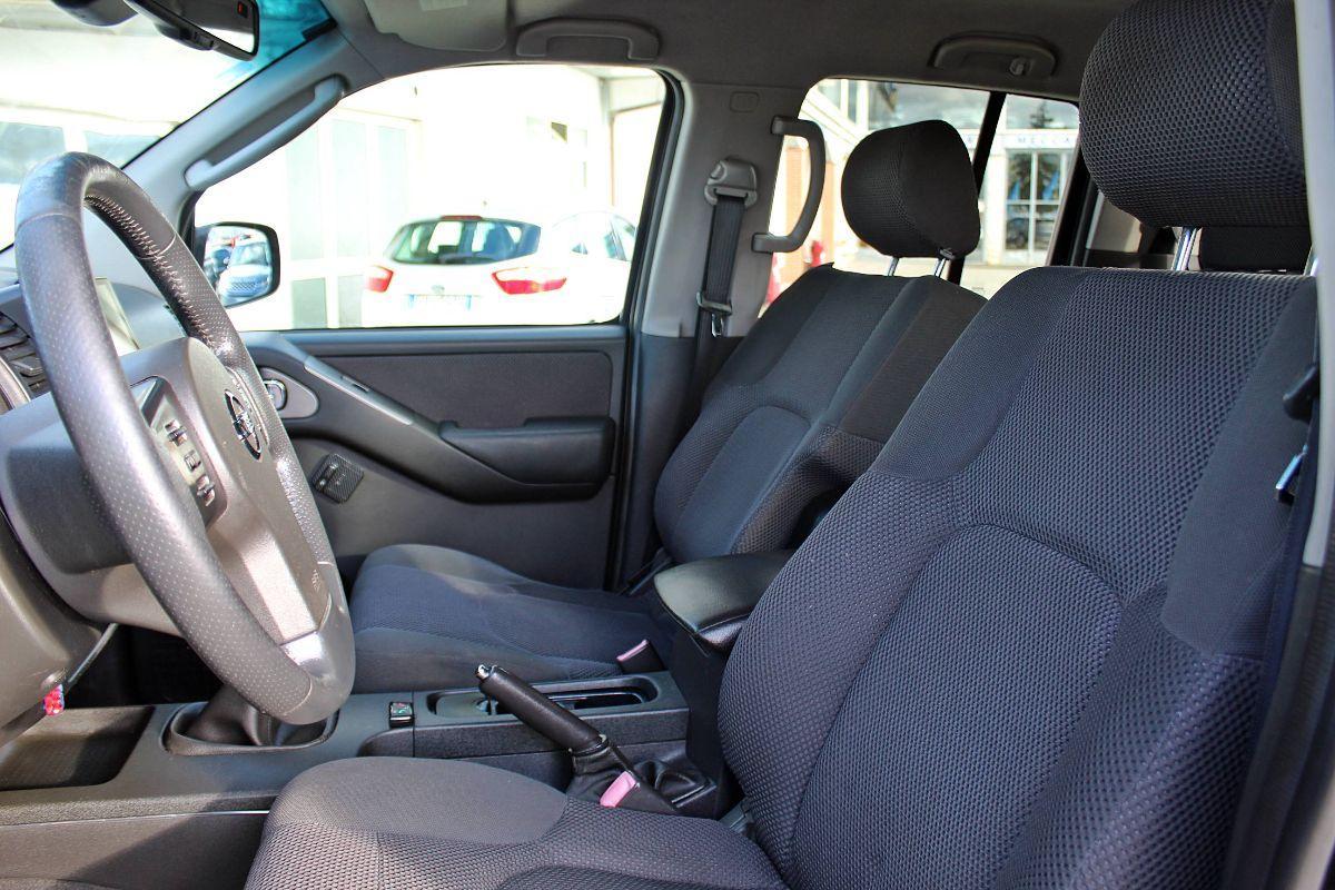 NISSAN - Navara