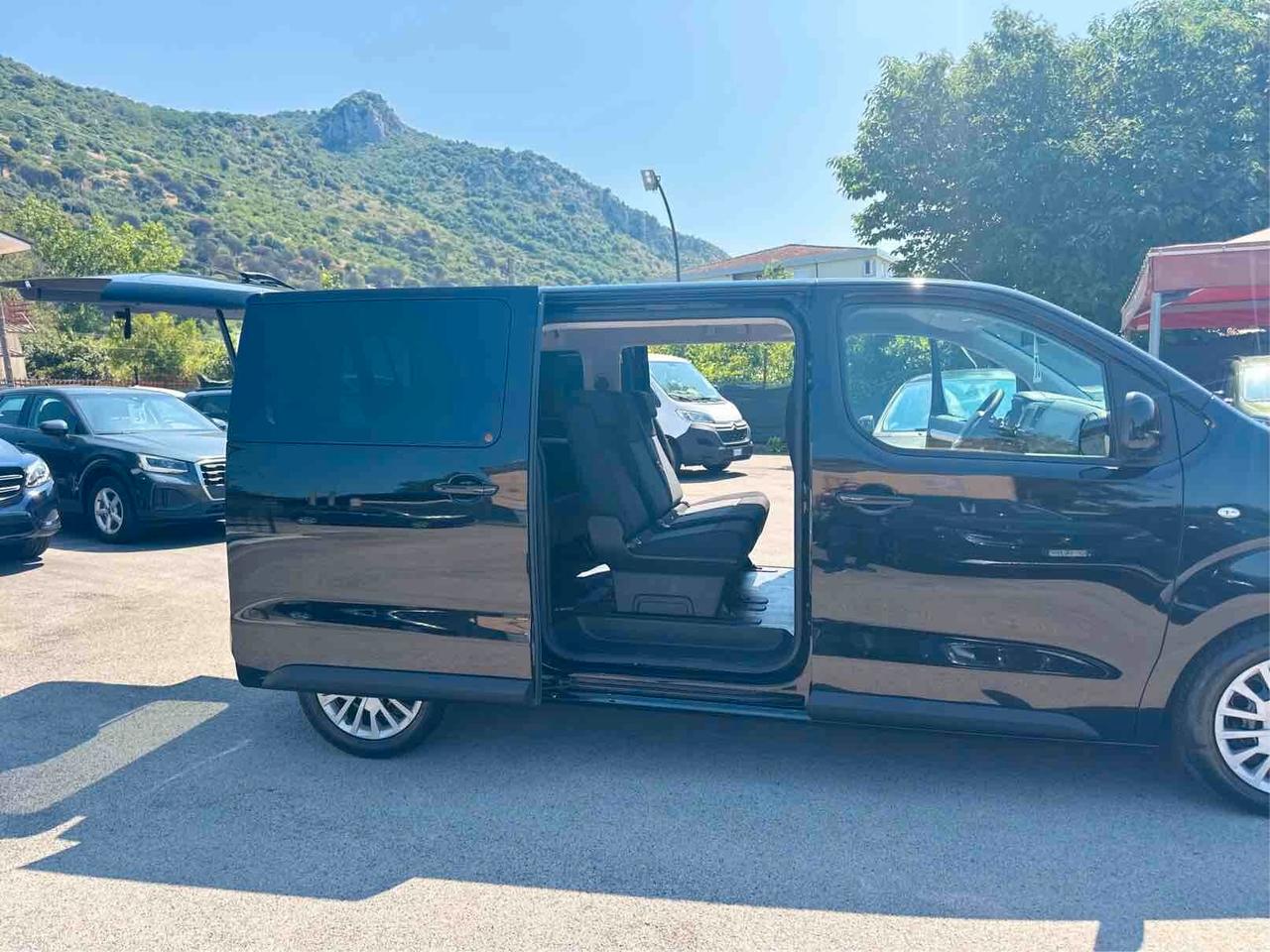 Peugeot Traveller BlueHDi 140 S&S EAT8 Standard Business