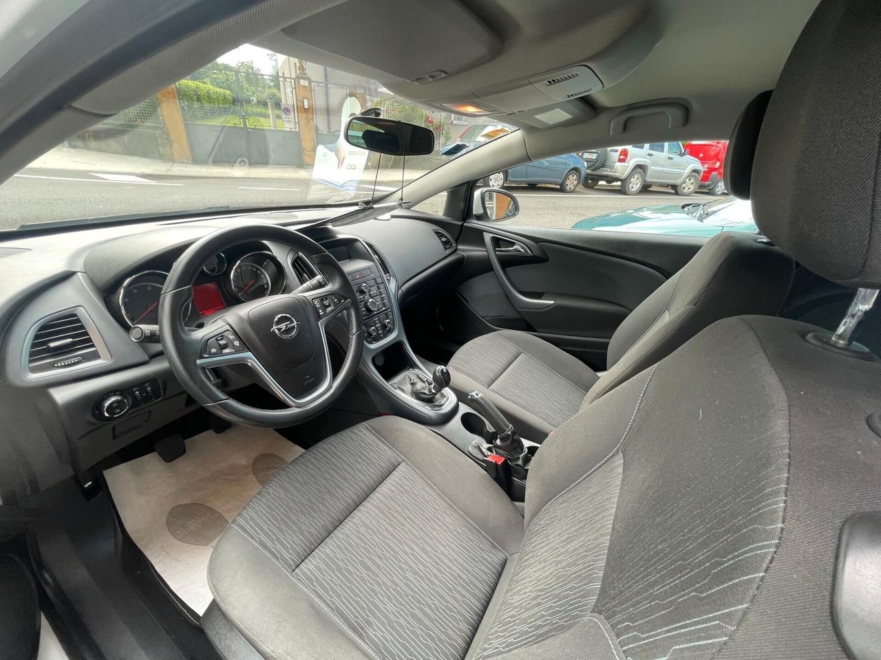 Opel Astra GTC 1.7 CDTI 110CV S&S 3 porte Cosmo