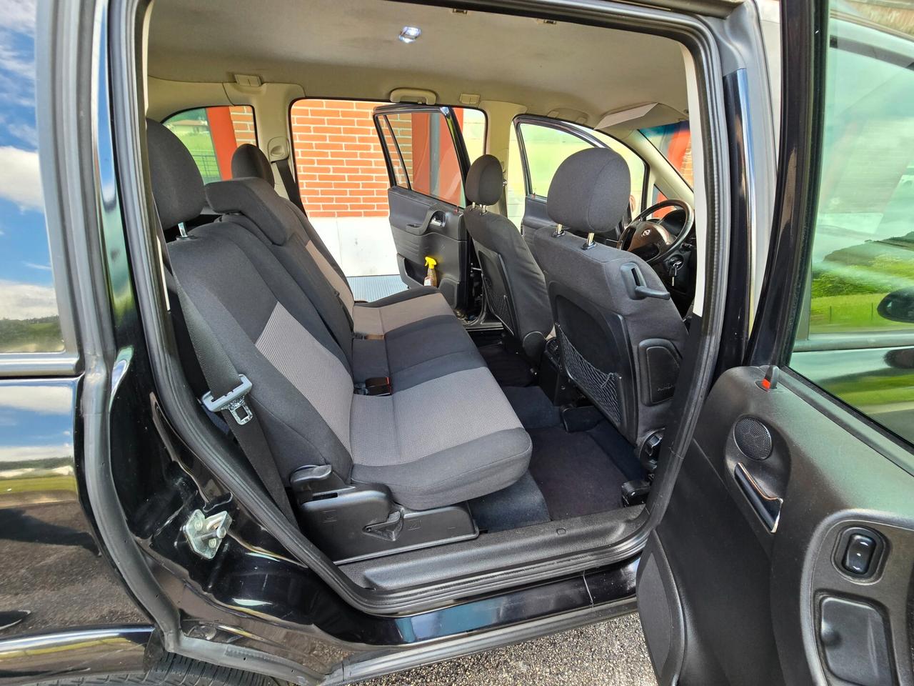 Opel Zafira 1.6 16v 7 Posti ok Neopatentati