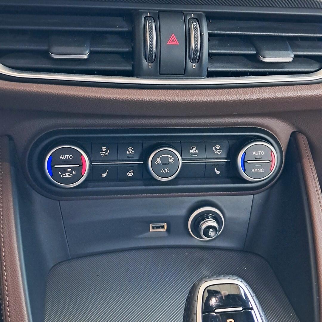 Alfa Romeo Stelvio 2.2 Turbodiesel 210 CV AT8 Q4 Veloce
