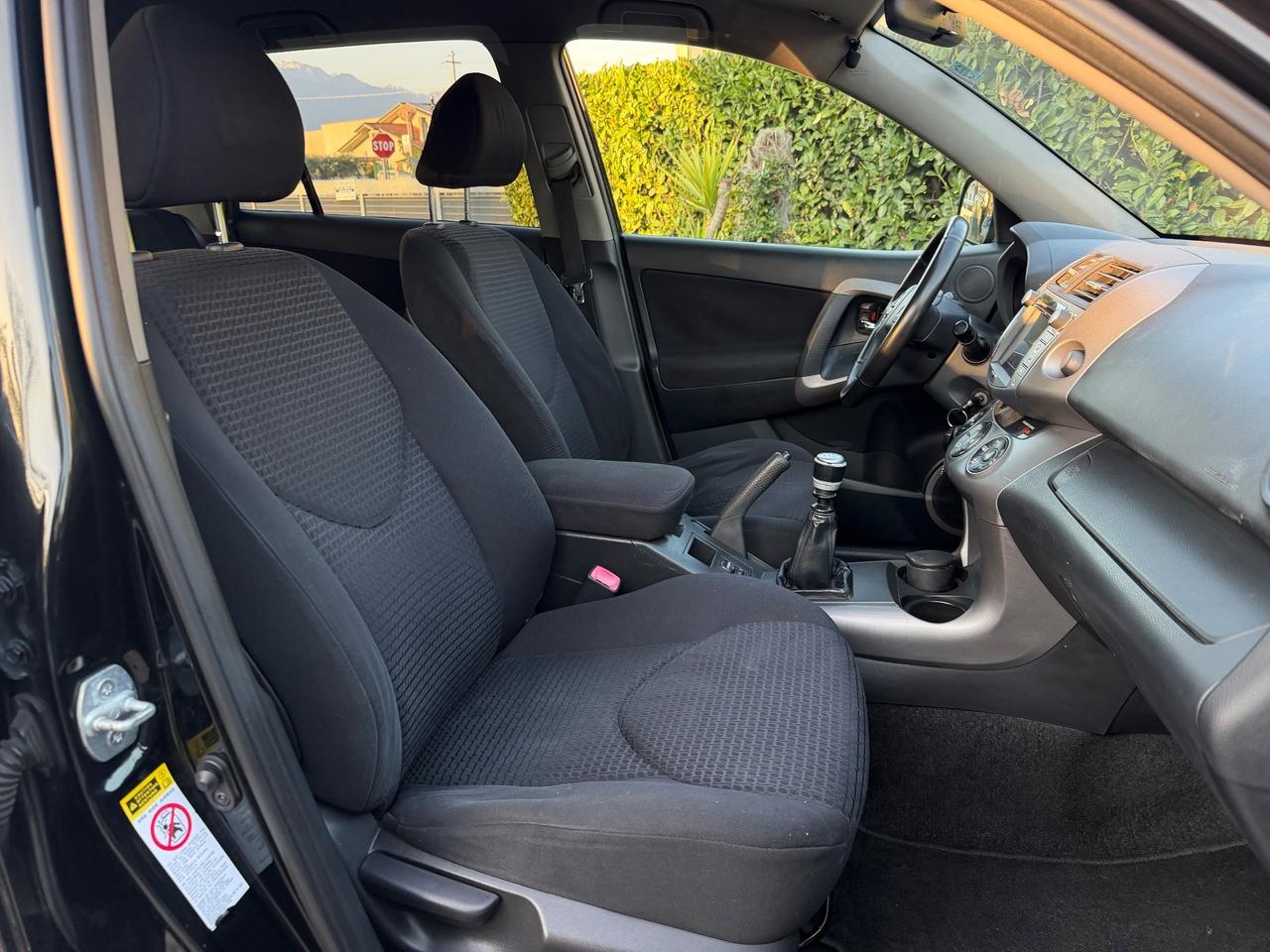 Toyota RAV 4 2.2 D-4D 136 CV 4x4 NEOPATENTATI