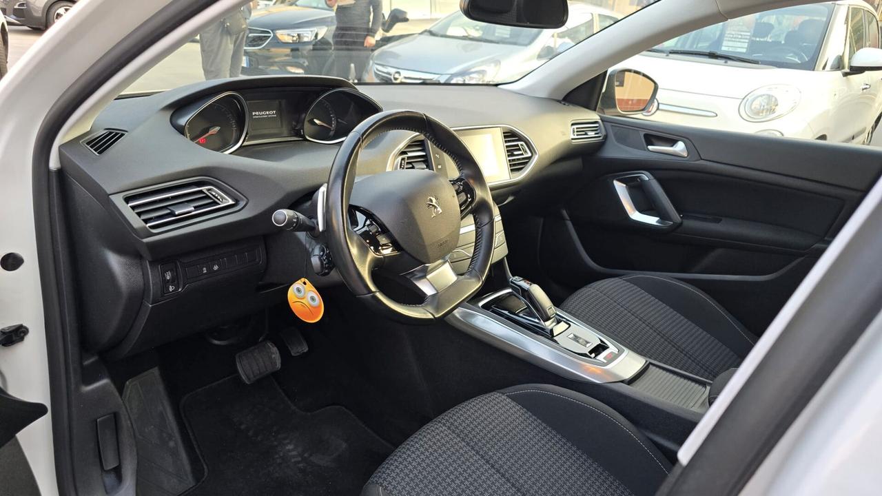 Peugeot 308 BlueHDi 130 S&S EAT8 Active