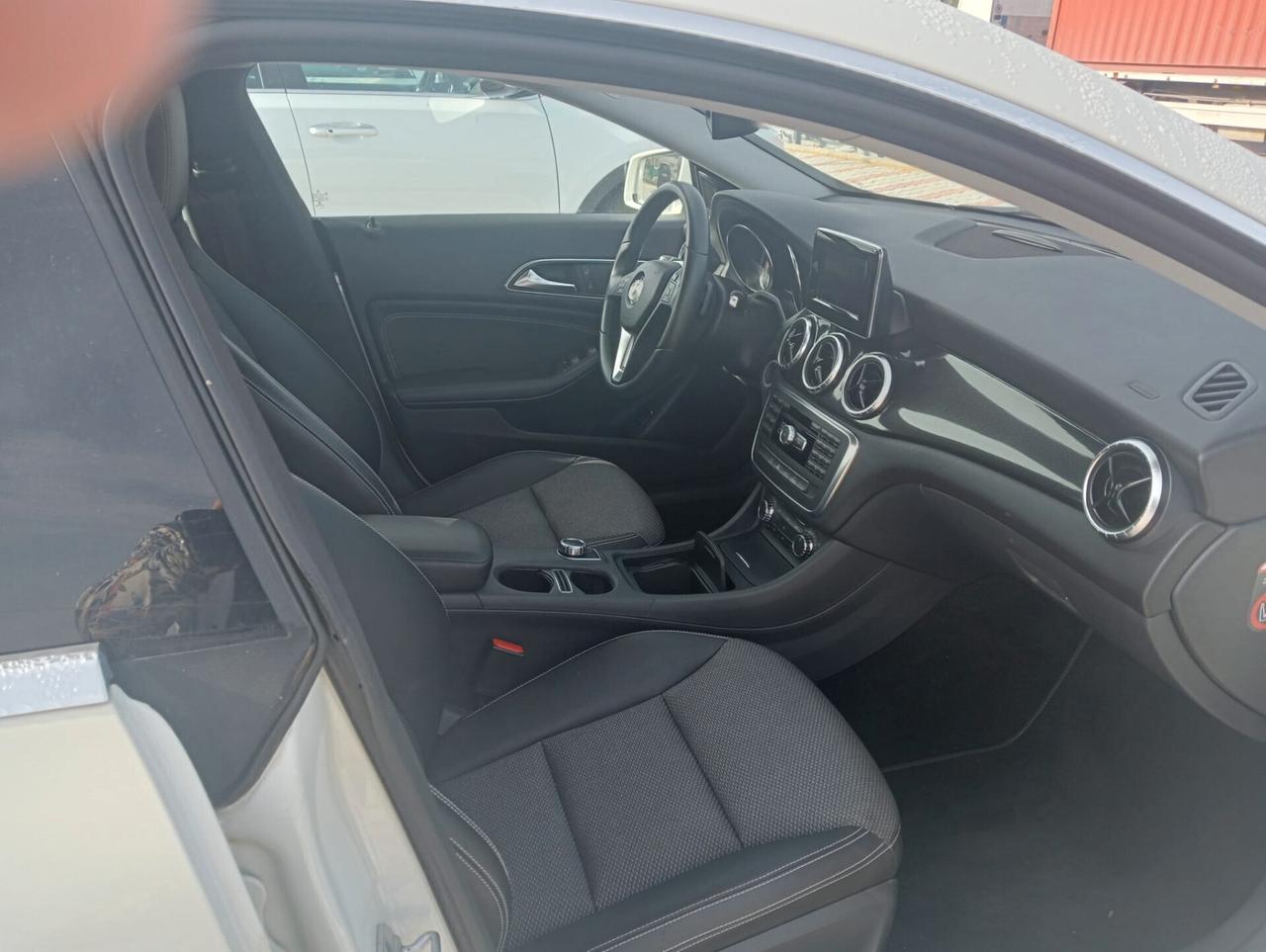 Mercedes-benz CLA 200 CLA 200 CDI Premium