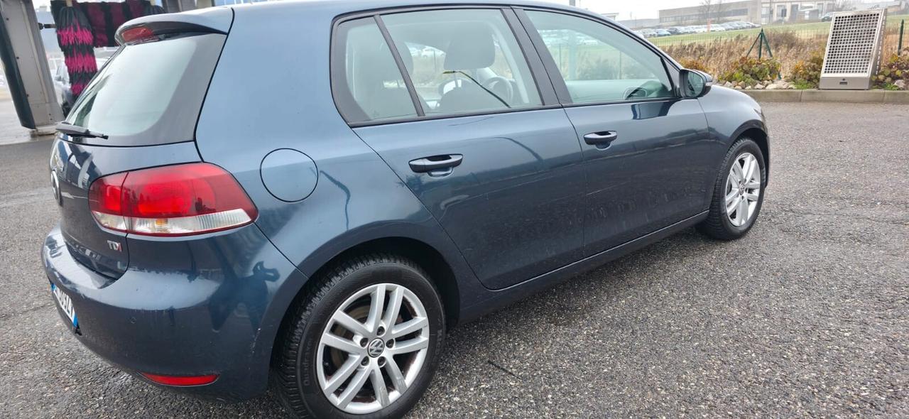 Volkswagen Golf 1.6 TDI DPF 5p. Highline neop