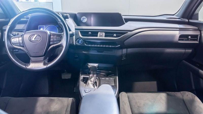 Lexus UX 2019 250h 2.0 Executive 2wd cvt