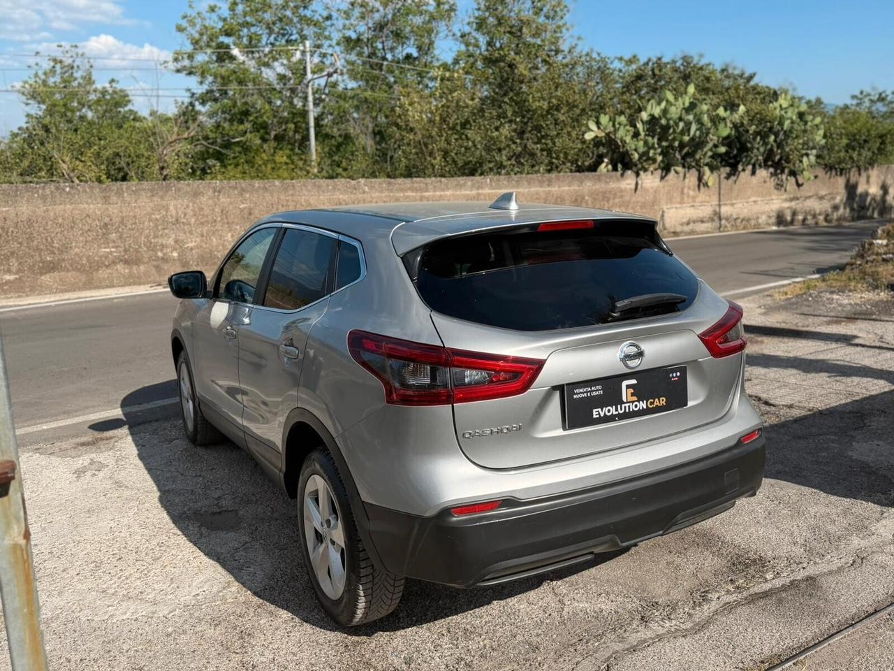 Nissan Qashqai 1.6 diesel Automatica
