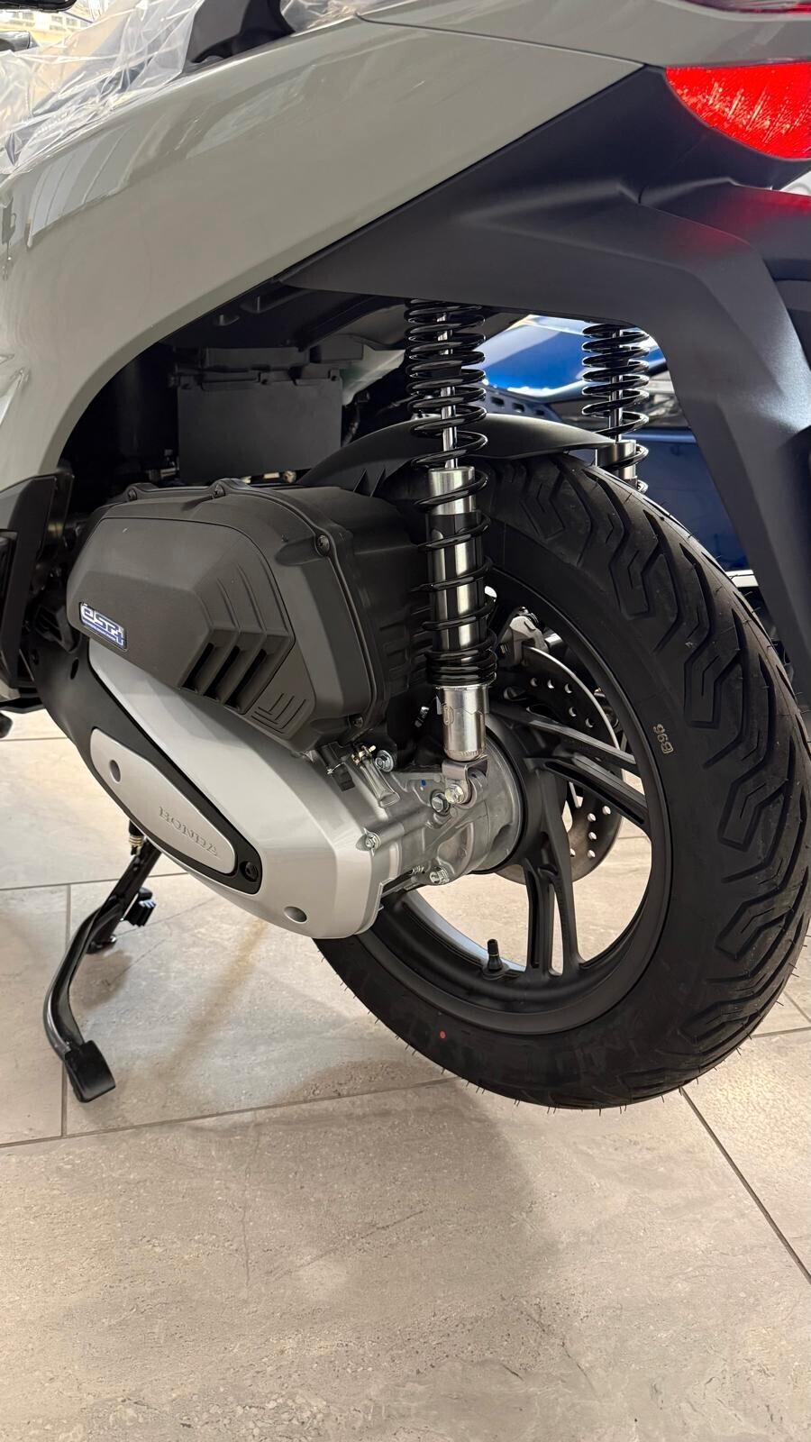 VARIE COLORAZIONI E MODELLI SH 125/150/350 ABS NUOVI