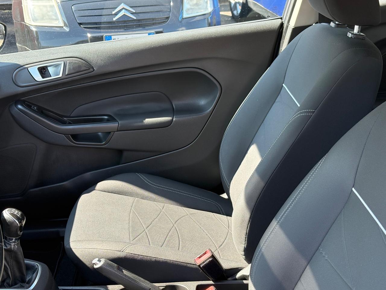 Ford Fiesta 1.2 60CV 5 porte Titanium