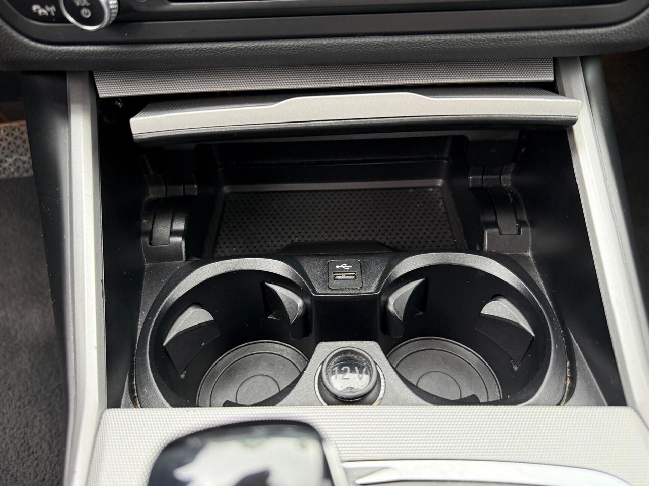 Bmw 320d 48V x-Drive Touring Business C. Auto.