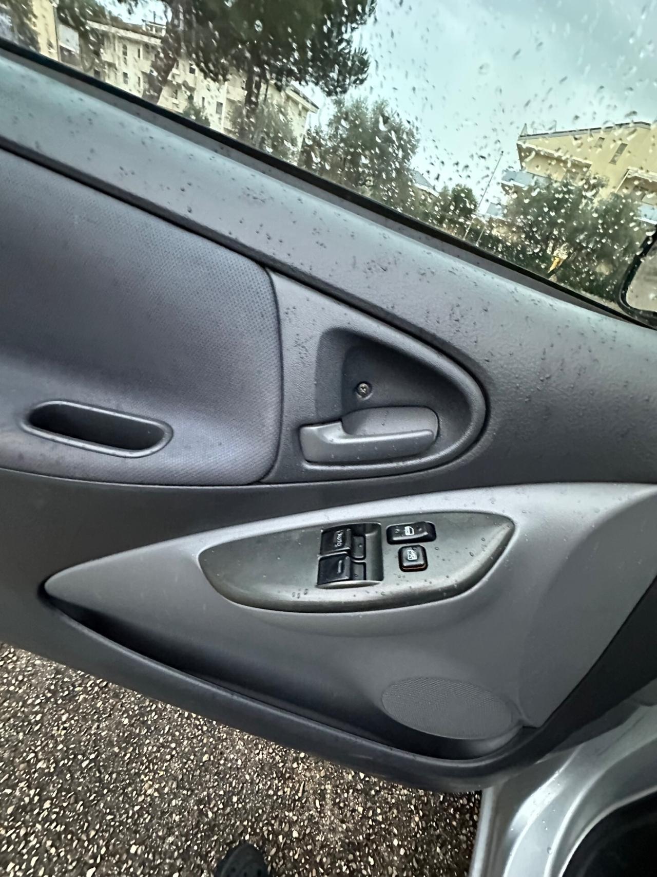 Toyota Yaris 1.3i 16V neopatentati