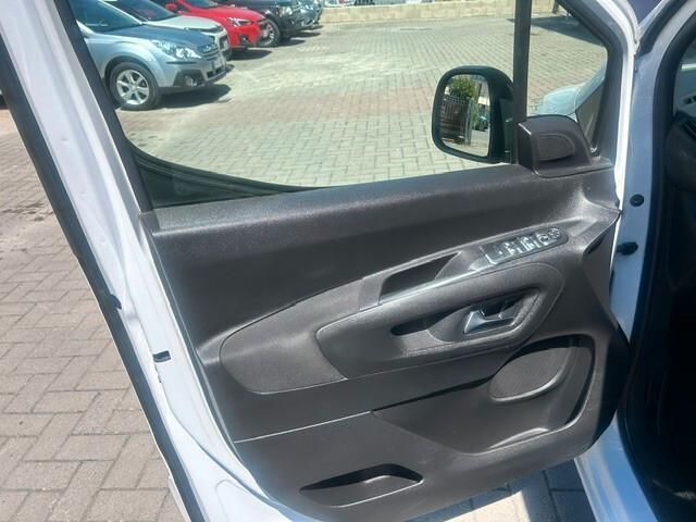 Opel Combo Life 1.5D 130 CV S&S MT6 Elegance Plus XL