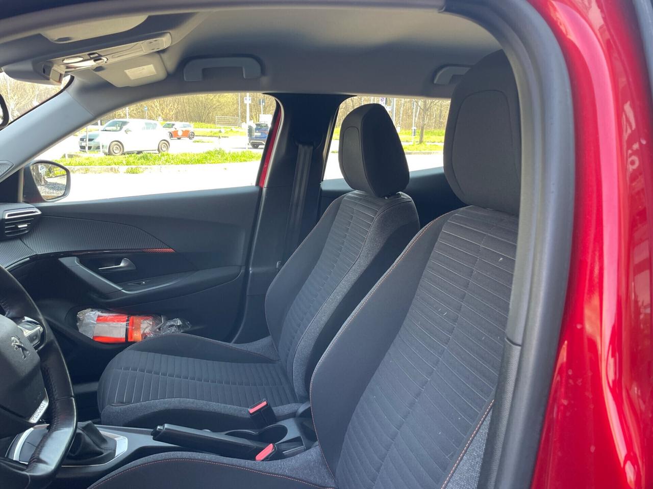 Peugeot 2008 PureTech 130 S&S *Neopatentati*Solo 51000*