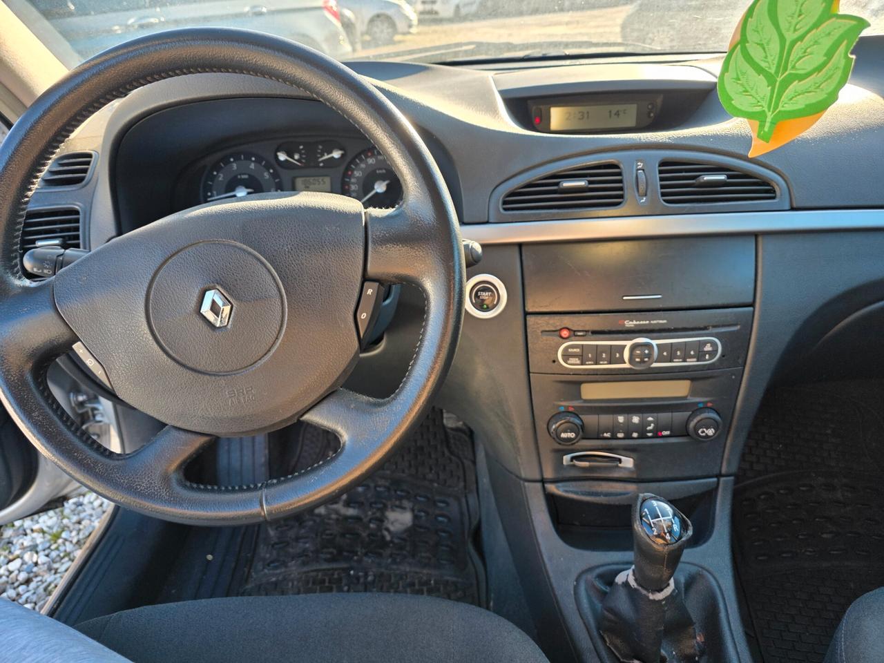 Renault Laguna 1.6 16V Teknos