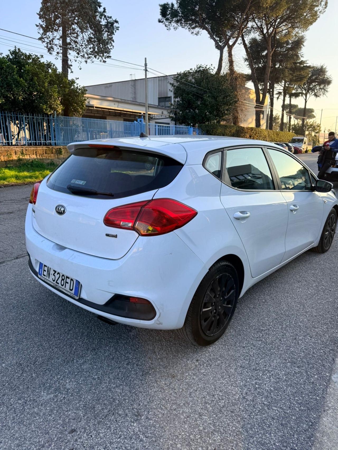 Kia Ceed cee'd 1.4 CRDi 5 porte Cool