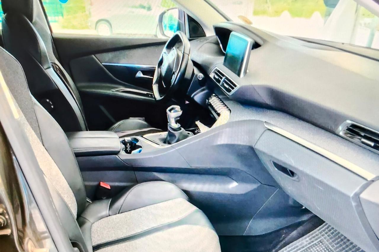 Peugeot 3008 BlueHDi 130 S&S Allure