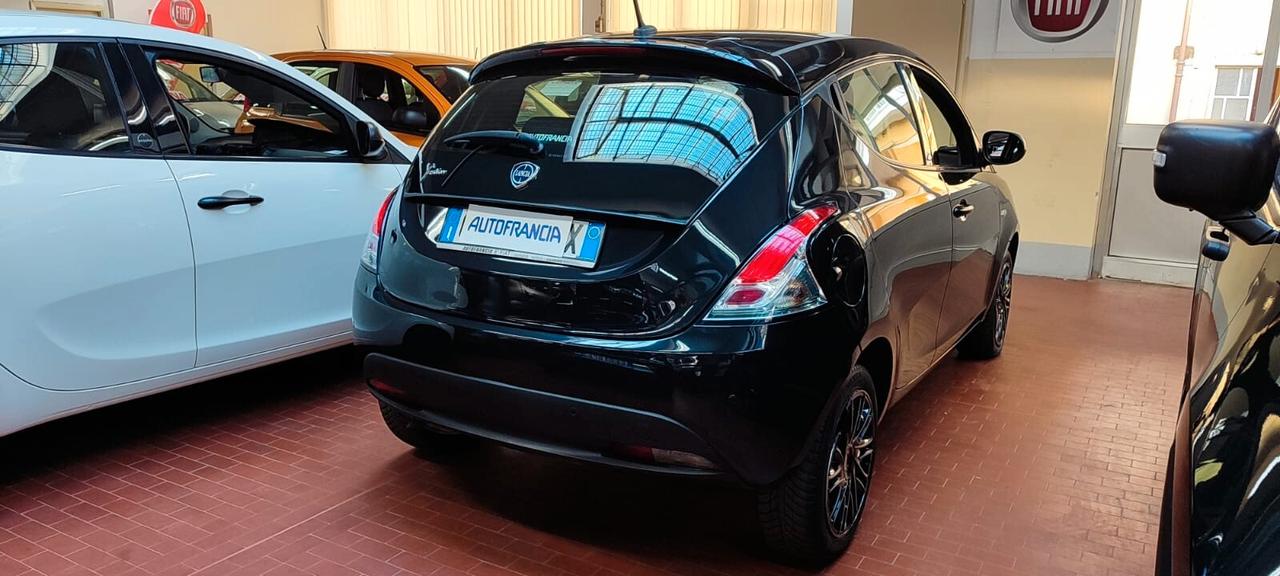 Lancia Ypsilon 1.2 69 CV 5 porte S&S Elefantino Blu