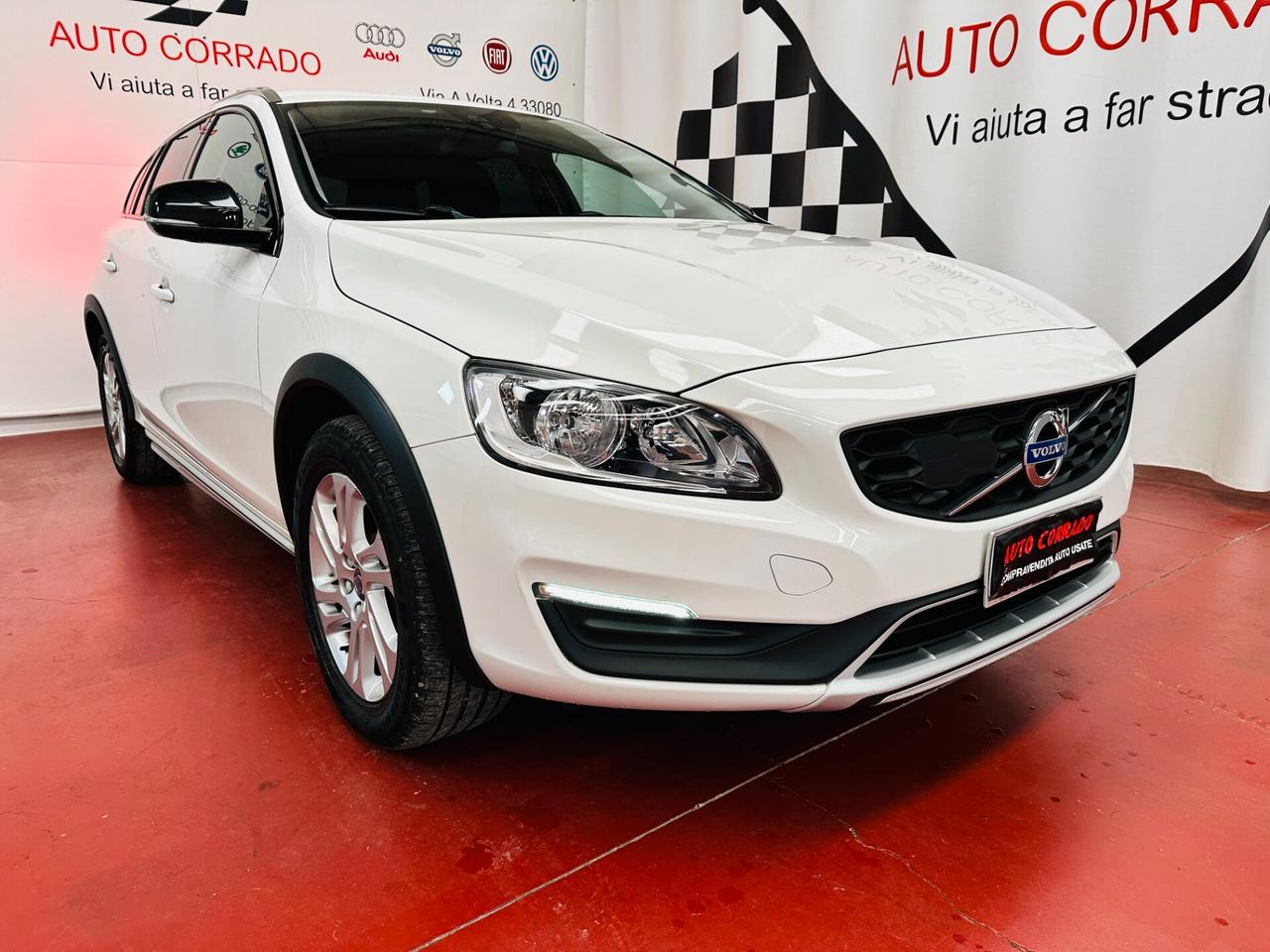 Volvo V60 Cross Country D3 Geartronic Pro MY18