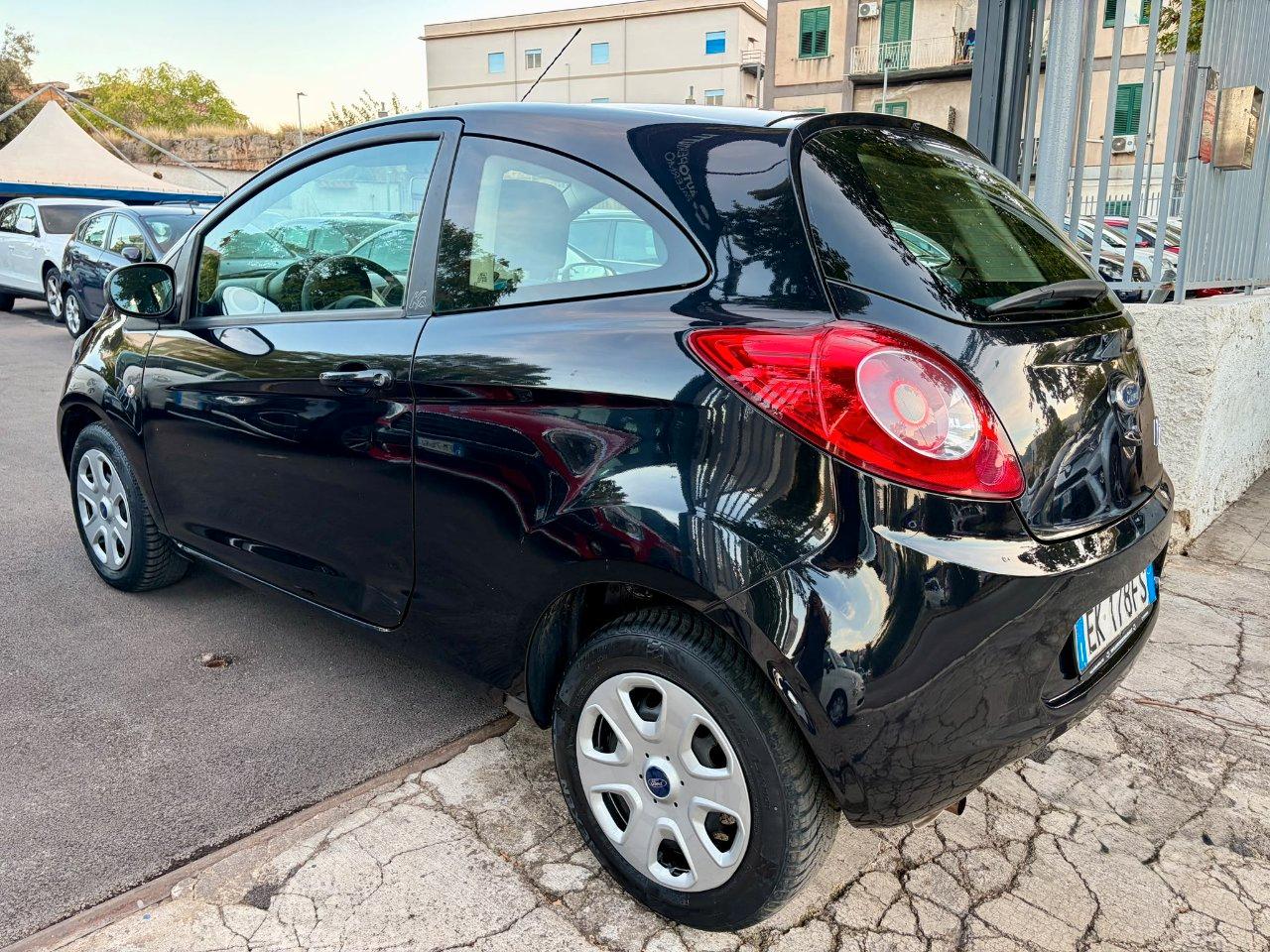 Ford Ka 1.2 Titanium c/esp,tcs 69cv E5