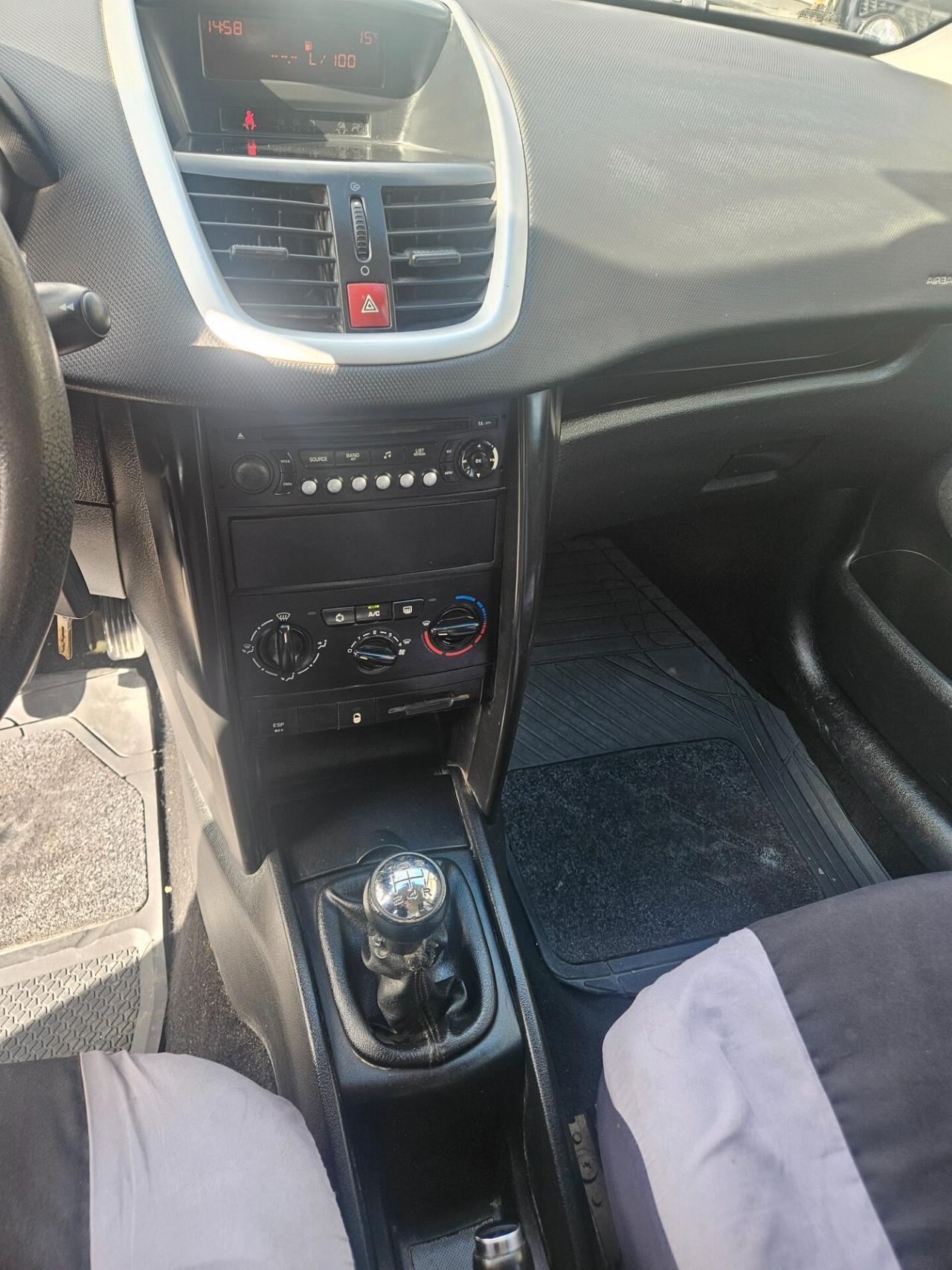 Peugeot 207 1.4 HDi 70CV 5p. XS Easy